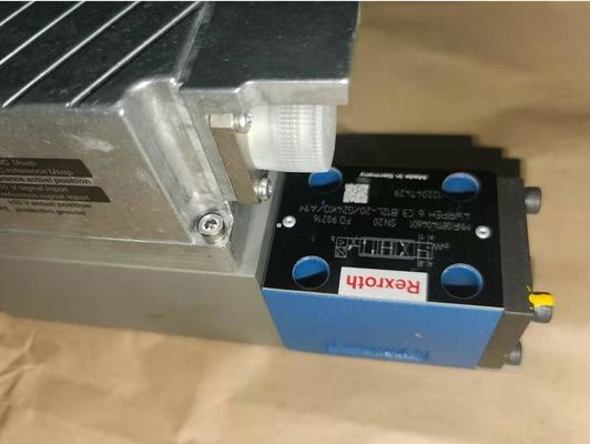 0811404601 soupape de commande de 4WRPEH6C3B12L-20/G24K0/A1M 4WRPEH6C3B12L-2X/G24K0/A1M Integrated Electronics Directional