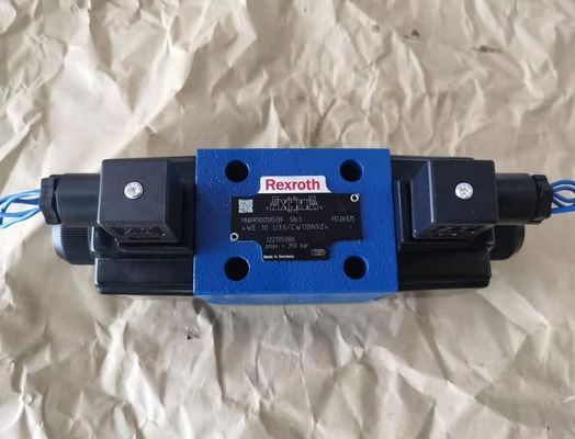Valve directionnelle de bobine de Rexroth R900595139 4WE10U33/CW110N9Z4 4WE10U3X/CW110N9Z4